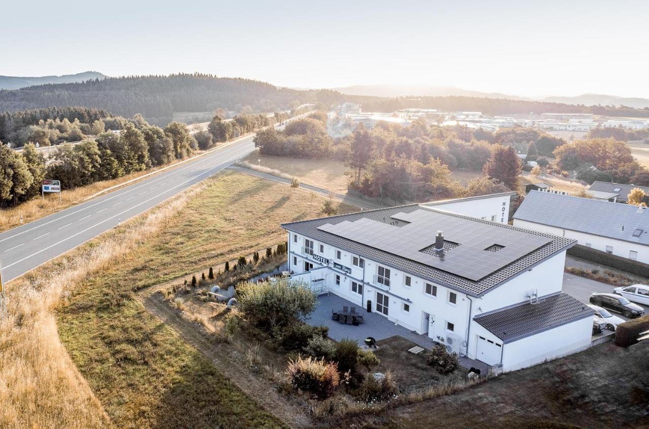 Land-Gut-Hotel Am Ring Meuspath Zewnętrze zdjęcie